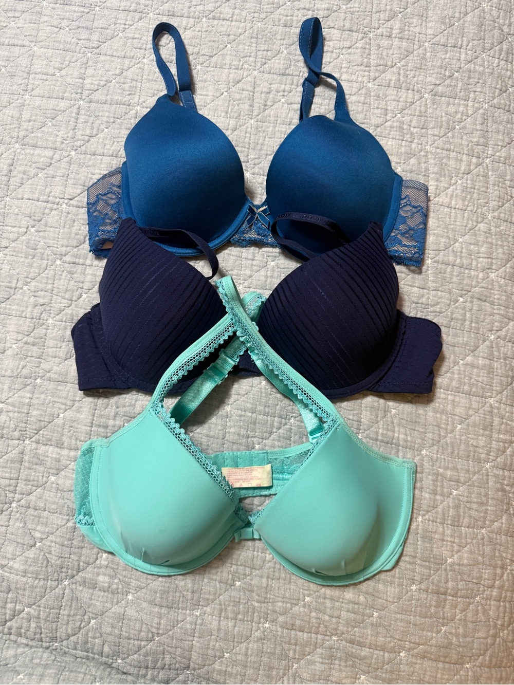 Lot of 3 Women’s lined Bras Sz 36C Teal, Navy & Dark Teal